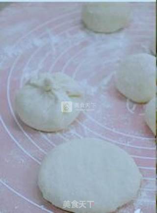 香菇白菜猪肉馅饼的做法步骤：6