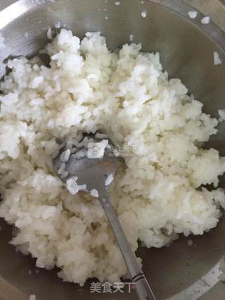 紫菜包饭的做法步骤：1