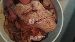 无油版微波炉香辣鸡翅的做法步骤：1