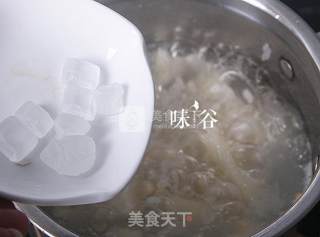 止咳川贝雪梨粥的做法步骤：5