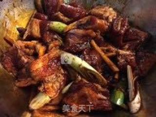 蛋黄肉粽的做法步骤：1