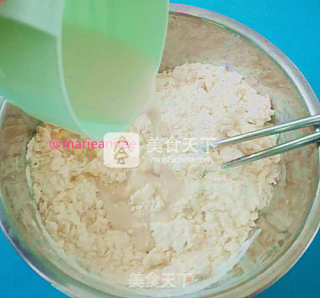 手工揉面豆沙花朵面包的做法步骤：3