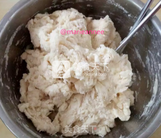 手工揉面豆沙花朵面包的做法步骤：4