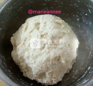 手工揉面豆沙花朵面包的做法步骤：5