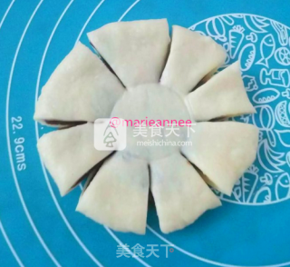 手工揉面豆沙花朵面包的做法步骤：22