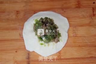 青椒馅水煎包的做法步骤：8