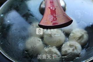 青椒馅水煎包的做法步骤：11