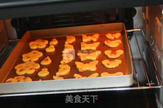 玉米面蔓越莓饼干的做法步骤：9