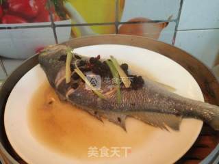 豆豉蒸黄鱼的做法步骤：5