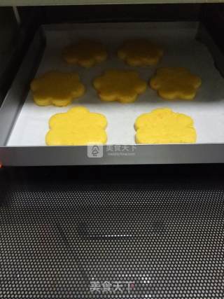 胡萝卜花朵松饼的做法步骤：12