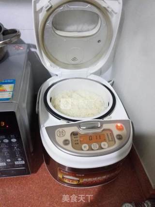早餐饭团的做法步骤：1