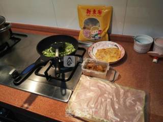 早餐饭团的做法步骤：2
