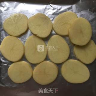 土豆片烤五花肉的做法步骤：5