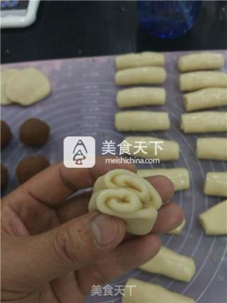 端午特制蛋黄酥的做法步骤：8