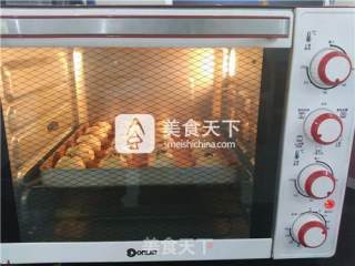 端午特制蛋黄酥的做法步骤：13