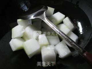 黄花菜烧冬瓜的做法步骤：3