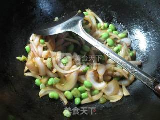 洋葱炒毛豆的做法步骤：8