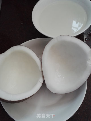 牛尾巴炖椰子黑豆汤的做法步骤：4