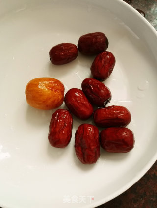 牛尾巴炖椰子黑豆汤的做法步骤：7