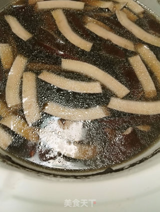 牛尾巴炖椰子黑豆汤的做法步骤：10