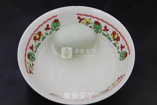 白酒腌制咸鸭蛋的做法步骤：3