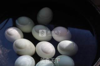 白酒腌制咸鸭蛋的做法步骤：7