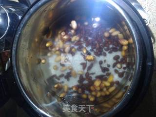 蕨麻花生粥的做法步骤：3