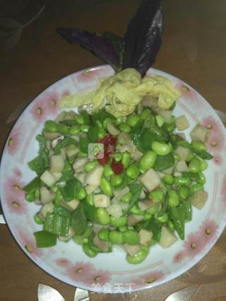 毛豆杏鲍菇炒青椒的做法步骤：3