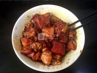 酱肉粽子的做法步骤：5