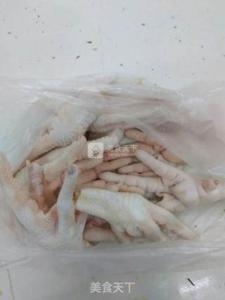 凉拌鸡爪的做法步骤：1