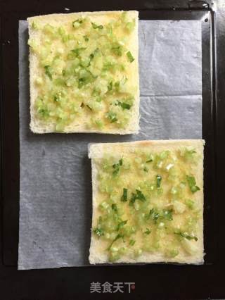 蒜香黄油三明治的做法步骤：4