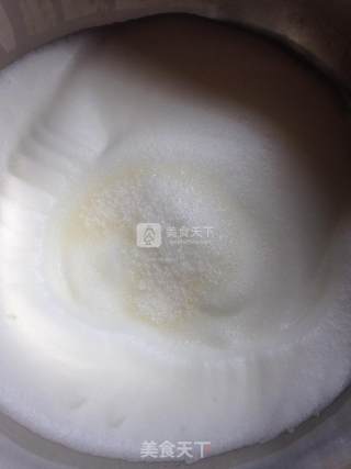 蜜枣抹茶戚风蛋糕的做法步骤：7
