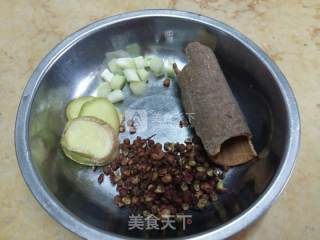 盐水花生的做法步骤：2