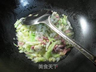 咸肉炒圆白菜的做法步骤：8