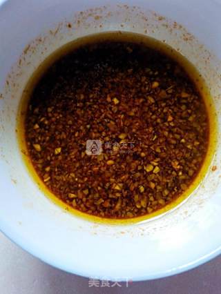 油爆蒜蓉紫长茄的做法步骤：7