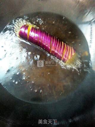 油爆蒜蓉紫长茄的做法步骤：8