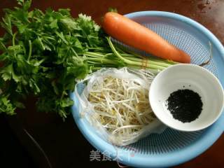 凉拌三丝的做法步骤：1