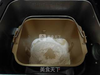 肠仔包的做法步骤：1