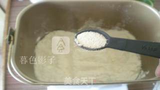 紫薯馅花面包的做法步骤：3