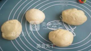 紫薯馅花面包的做法步骤：5