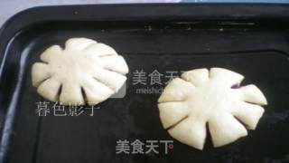 紫薯馅花面包的做法步骤：10