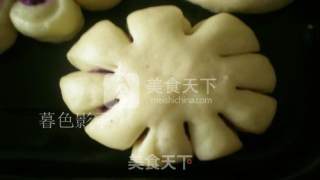 紫薯馅花面包的做法步骤：11
