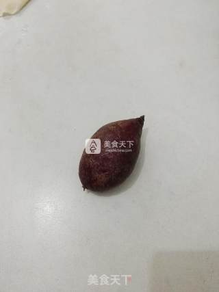 手擀紫薯面的做法步骤：1