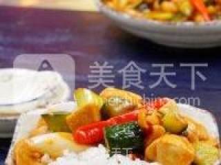 风情宫保鸡丁盖浇饭的做法步骤：11