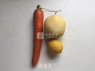 夏季饮品-胡萝卜雪梨汁的做法步骤：1