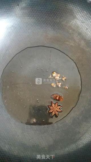 蒜苔炒肉的做法步骤：2