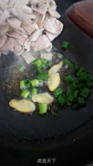 蒜苔炒肉的做法步骤：4