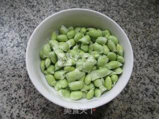 什锦炒毛豆的做法步骤：2