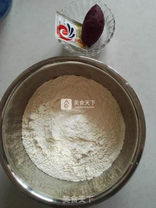 紫薯馒头的做法步骤：1