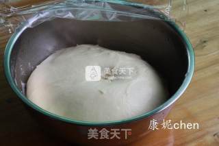 沙拉培根面包的做法步骤：3